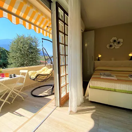 Il Terrazzo A Apartment *